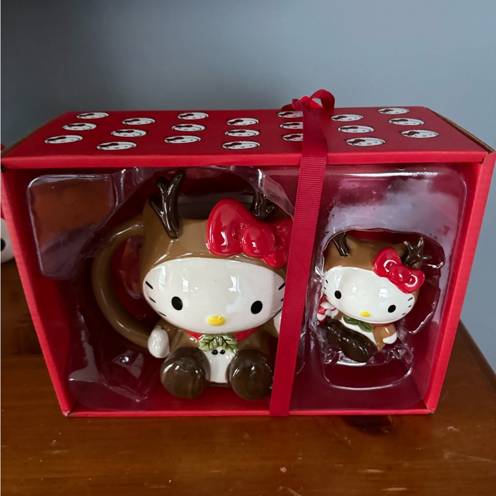 Hello Kitty Festive Mug and Figurine Set - Red and Brown